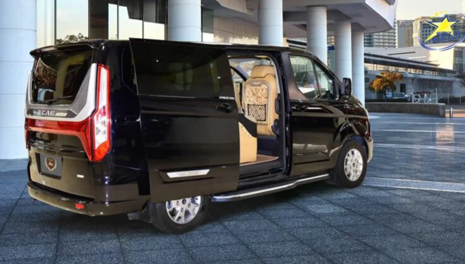 Limousine Hoa Mai S&agrave;i G&ograve;n đi Vũng T&agrave;u